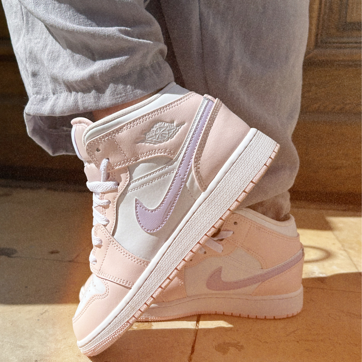 Air Jordan 1 Mid Pink Wash