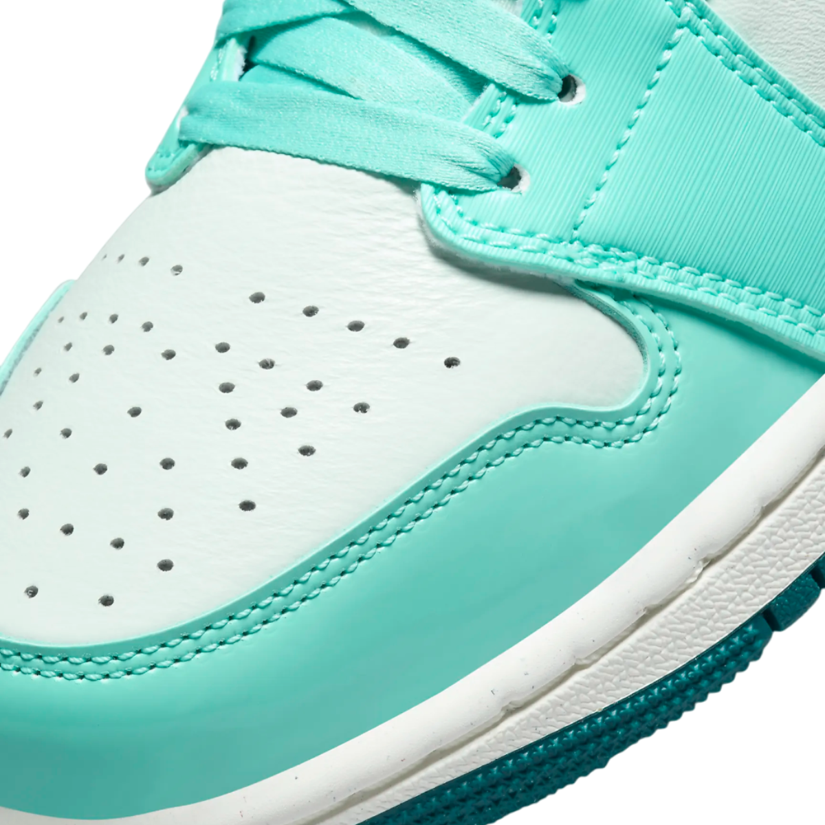 Air Jordan 1 Mid Bleached Turquoise