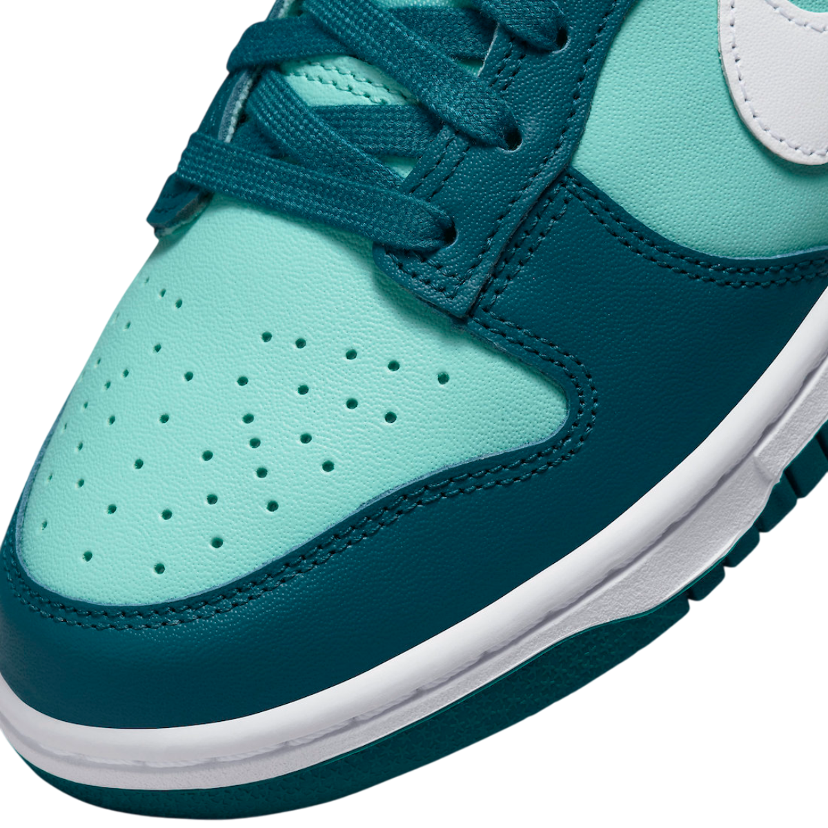 Nike Dunk Low Geode Teal